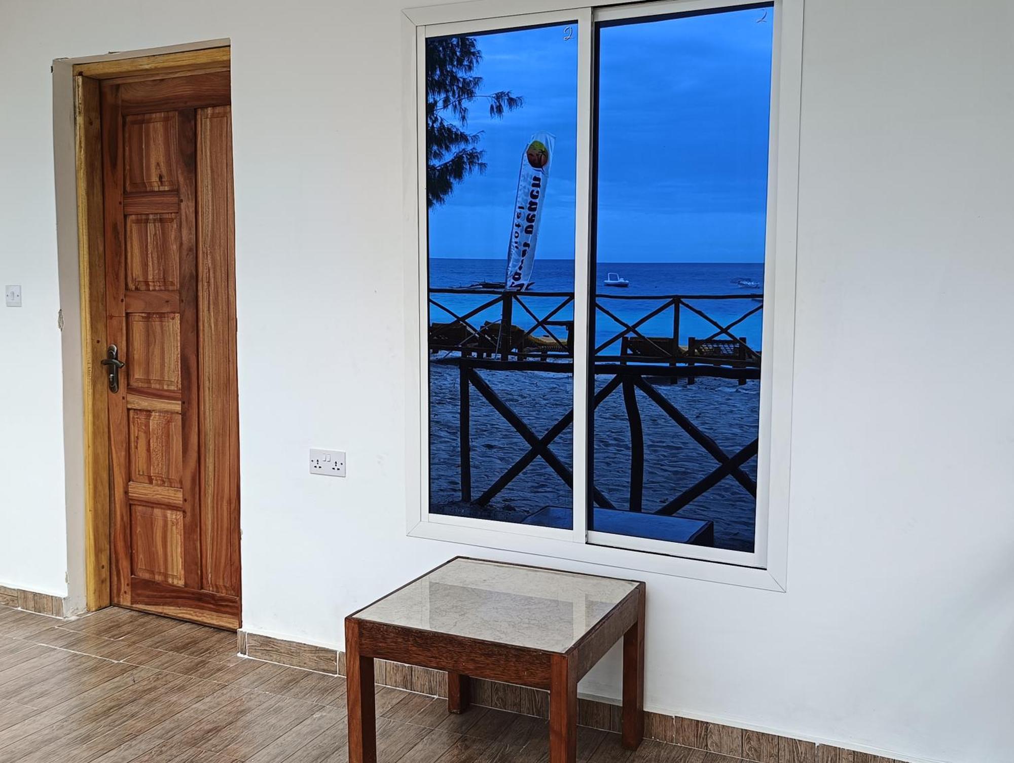 Zanzi Beach Hotel Нунгви Экстерьер фото