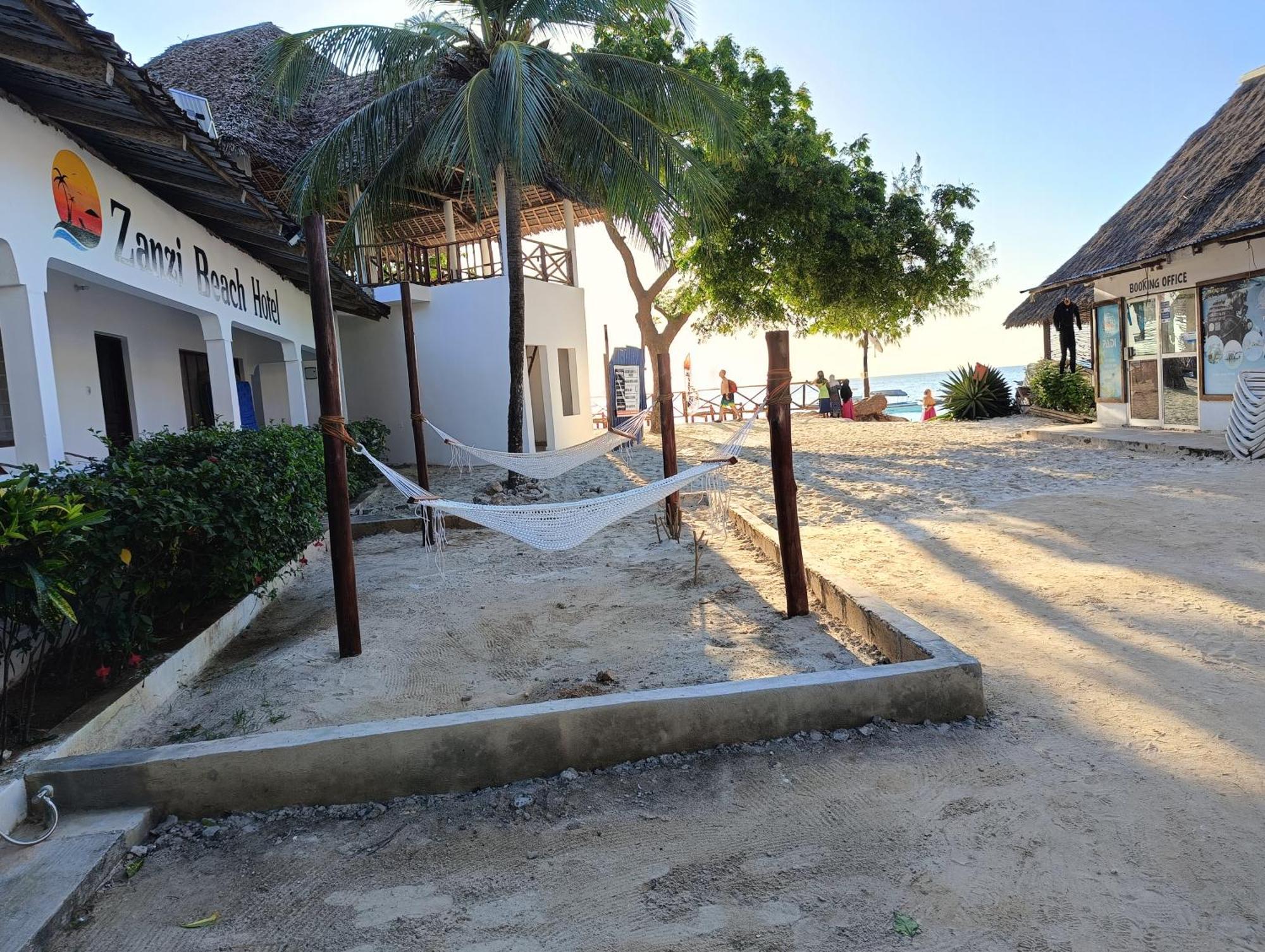 Zanzi Beach Hotel Нунгви Экстерьер фото
